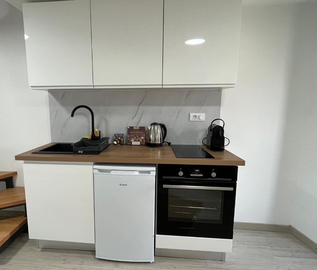 Stone House Apartment Медулин Екстериор снимка