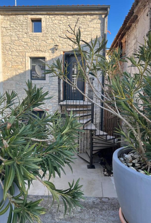 Stone House Apartment Медулин Екстериор снимка