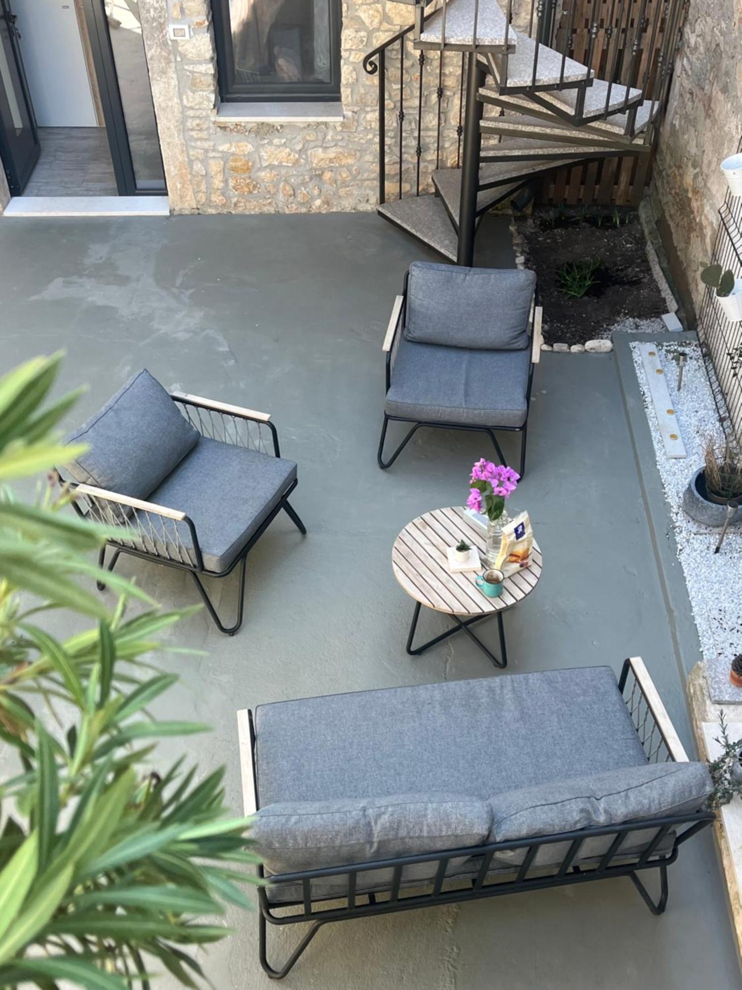 Stone House Apartment Медулин Екстериор снимка